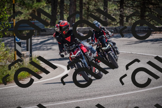 20250906113704-_5001569_am_