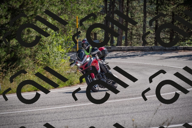 20250906113740-_5001577_am_