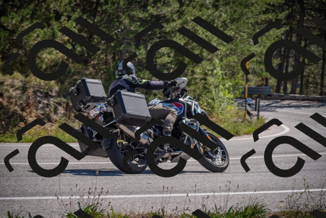 20250906113742-_5001580_am_