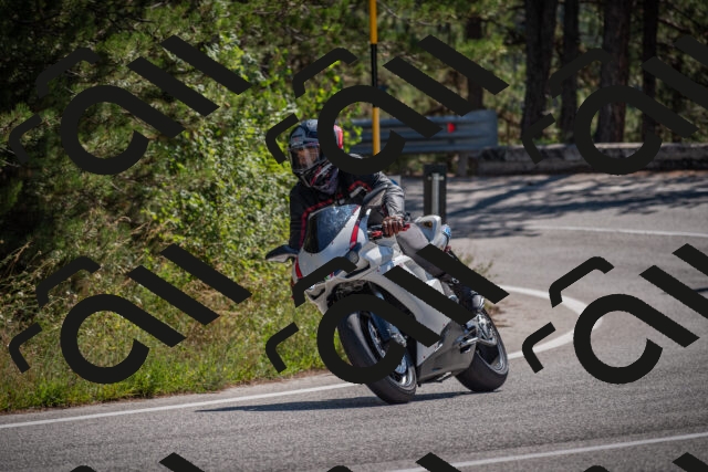 20250906113830-_5001586_am_