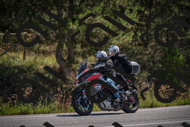 20250906113837-_5001592_am_