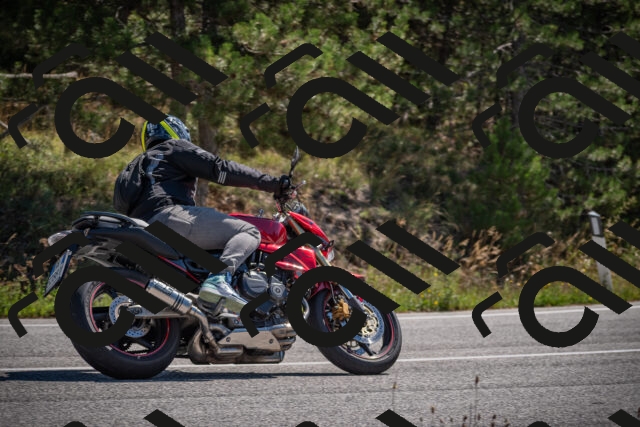 20250906113911-_5001595_am_