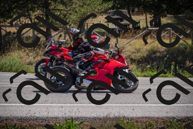 20250906114023-_5001608_am_