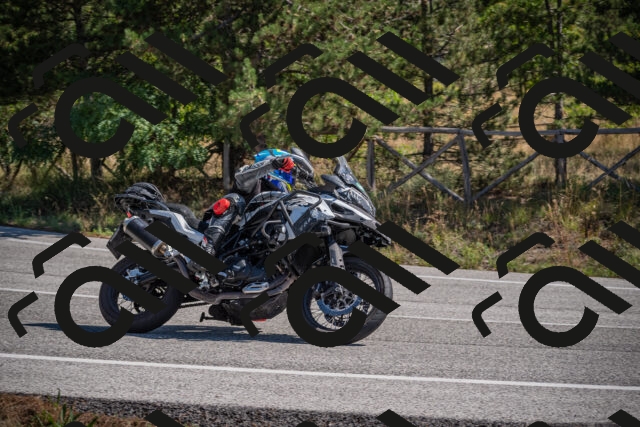 20250906114030-_5001610_am_