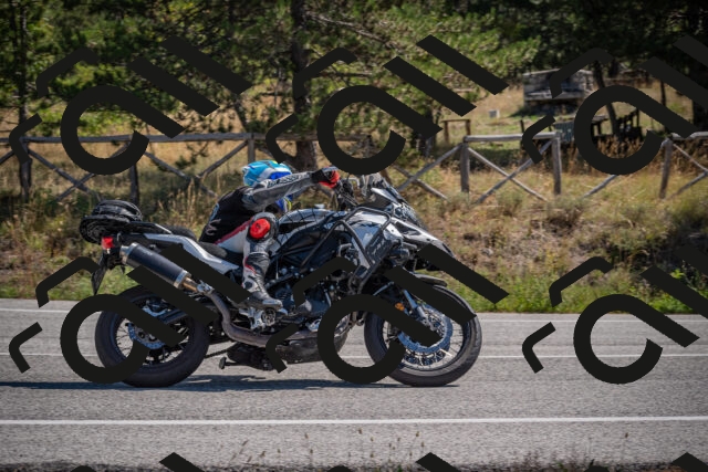 20250906114030-_5001611_am_