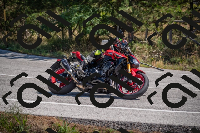 20250906114112-_5001626_am_