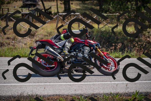 20250906114113-_5001627_am_