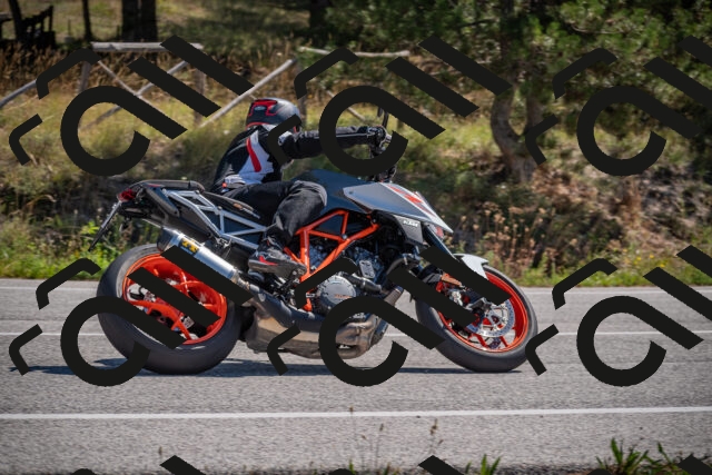 20250906114212-_5001631_am_