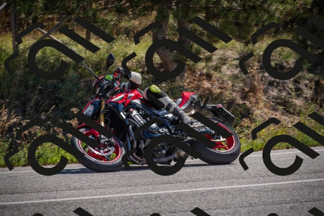 20250906114242-_5001634_am_