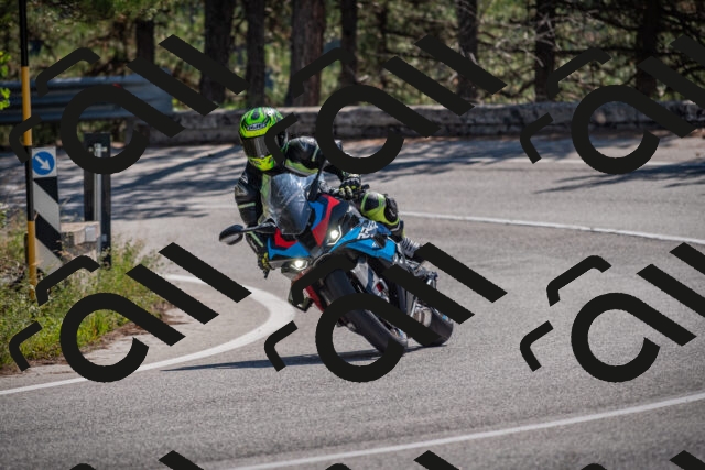 20250906114400-_5001640_am_