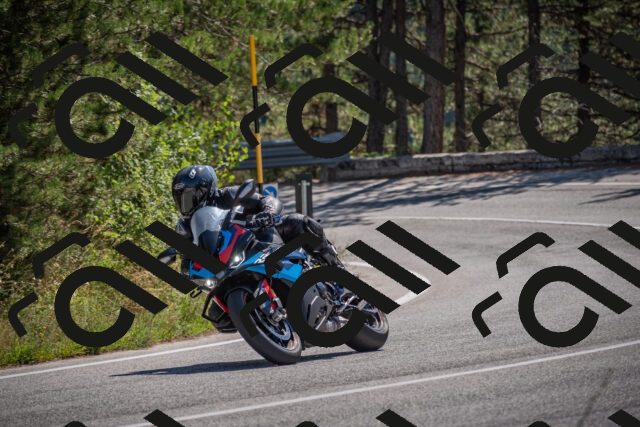 20250906114404-_5001644_am_