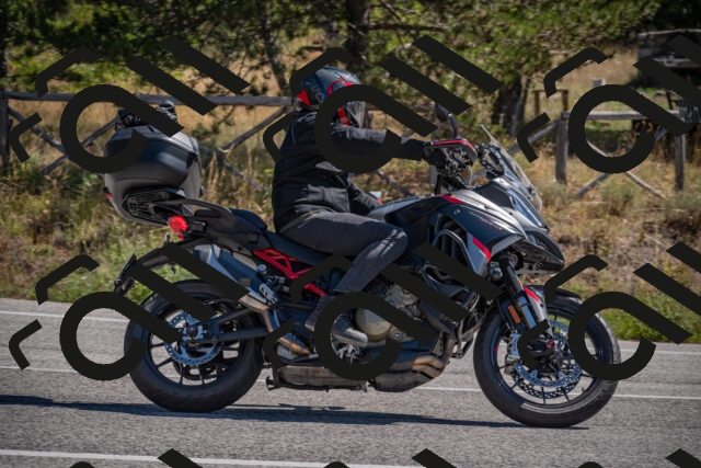 20250906114455-_5001657_am_