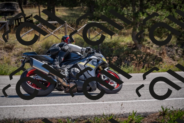 20250906114539-_5001670_am_