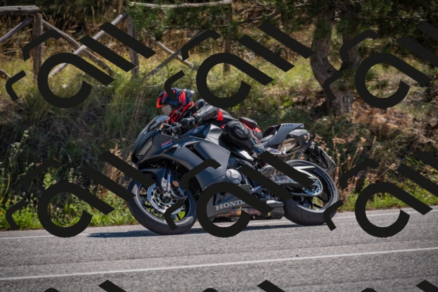 20250906114641-_5001678_am_