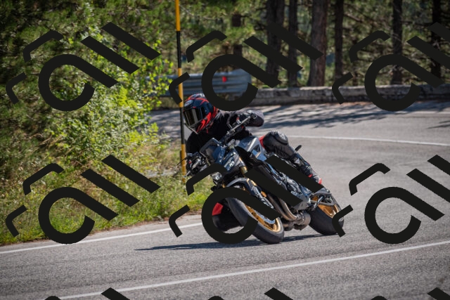 20250906114645-_5001680_am_