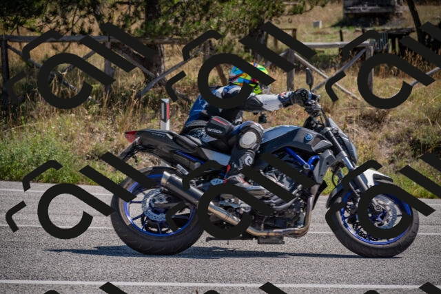 20250906114948-_5001700_am_