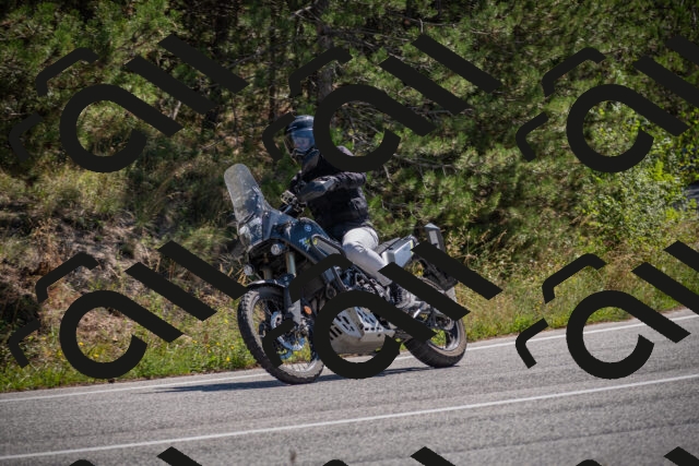 20250906115043-_5001713_am_