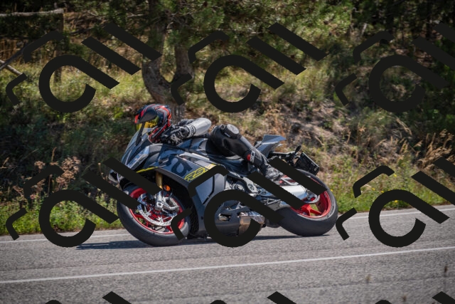 20250906115417-_5001748_am_