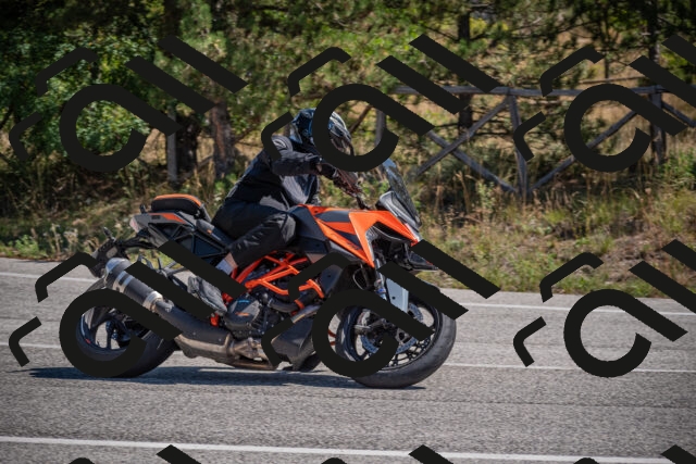 20250906115504-_5001768_am_