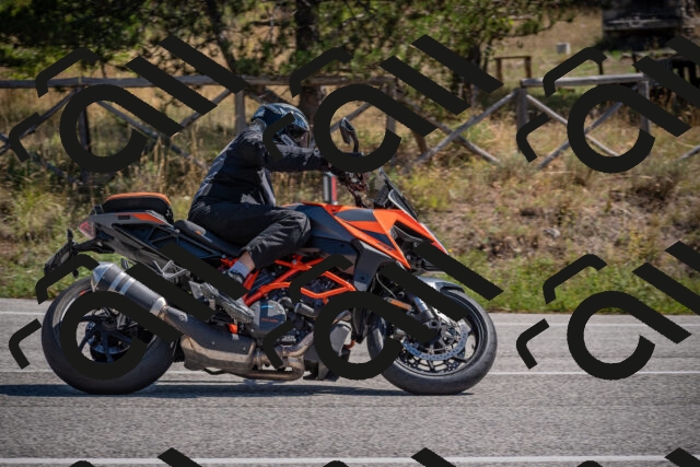 20250906115504-_5001769_am_