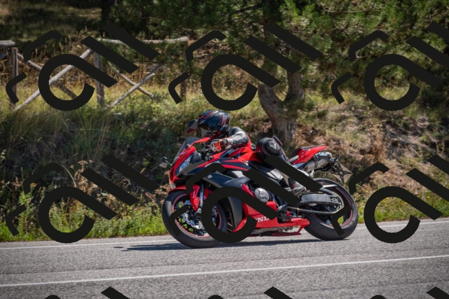 20250906120005-_5001818_am_