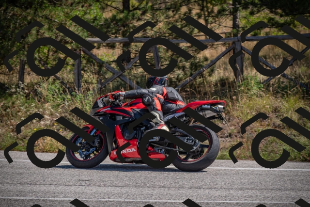 20250906120006-_5001820_am_