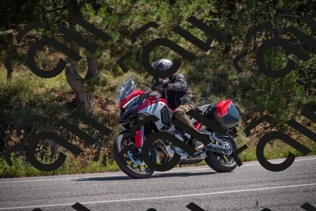 20250906120016-_5001822_am_