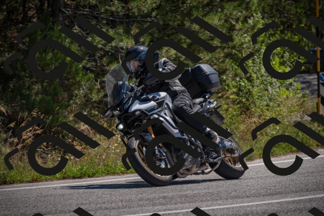 20250906120410-_5001862_am_