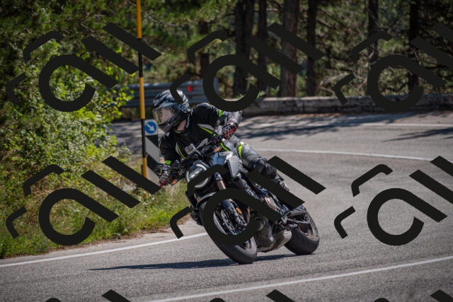 20250906120414-_5001864_am_