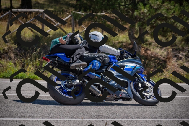 20250906120740-_5001883_am_