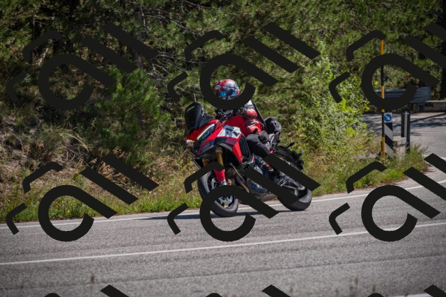 20250906120758-_5001889_am_