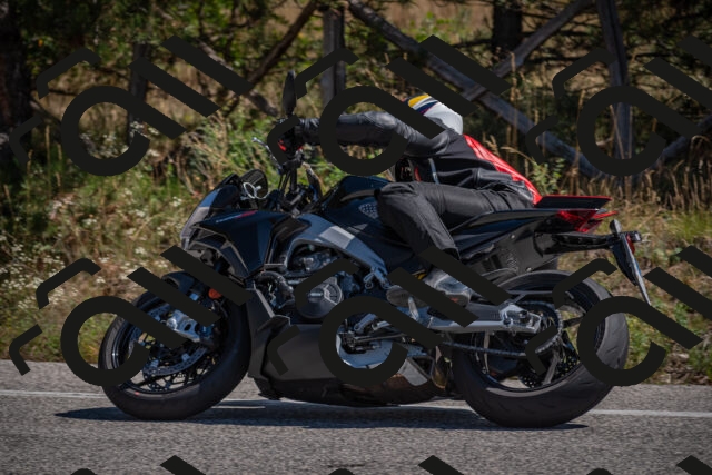 20250906120812-_5001895_am_