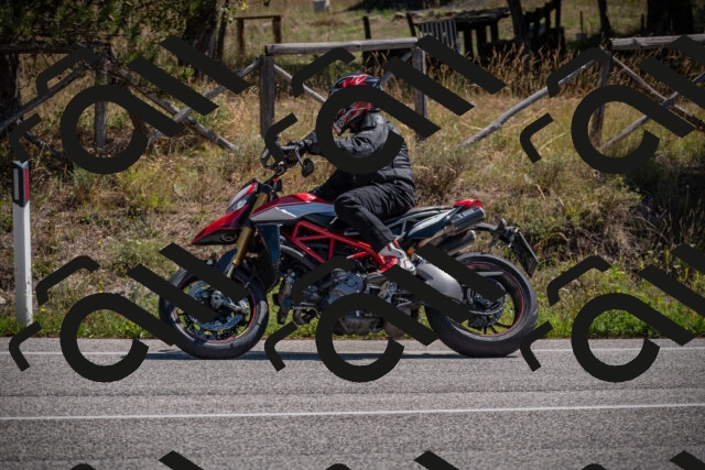 20250906120833-_5001901_am_