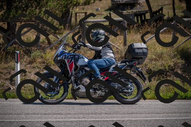 20250906120835-_5001904_am_