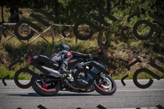 20250906121050-_5001910_am_