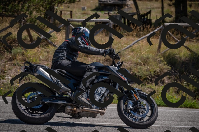 20250906121106-_5001919_am_