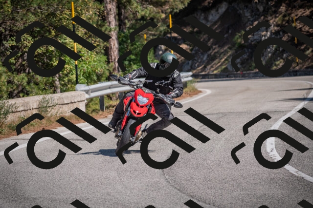 20250906121200-_5001929_am_