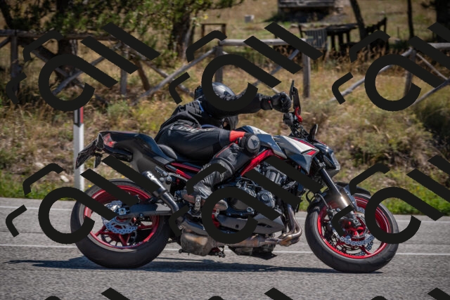 20250906121303-_5001943_am_