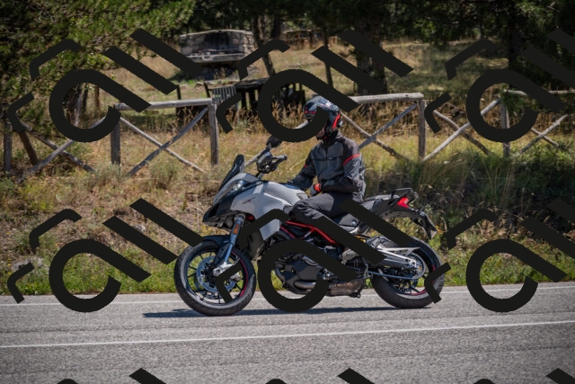 20250906121553-_5001955_am_