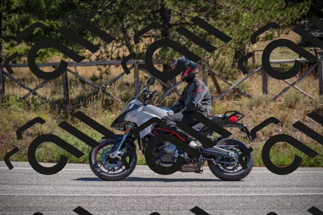 20250906121553-_5001956_am_