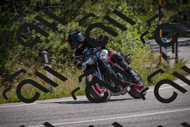 20250906121619-_5001962_am_