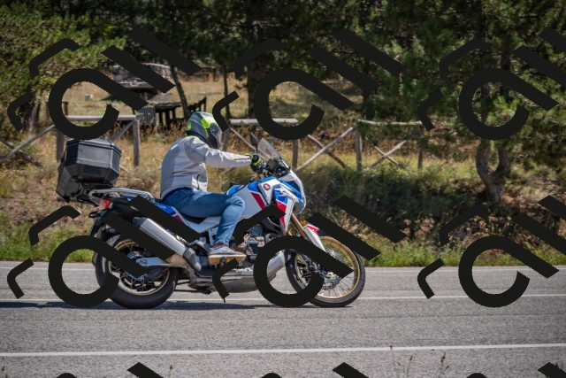 20250906121702-_5001969_am_