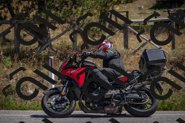 20250906121950-_5001977_am_