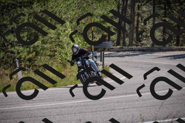 20250906122059-_5002001_am_