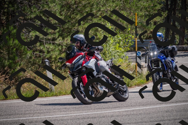 20250906122124-_5002012_am_