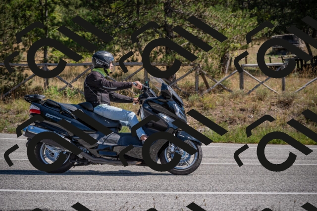 20250906122233-_5002037_am_