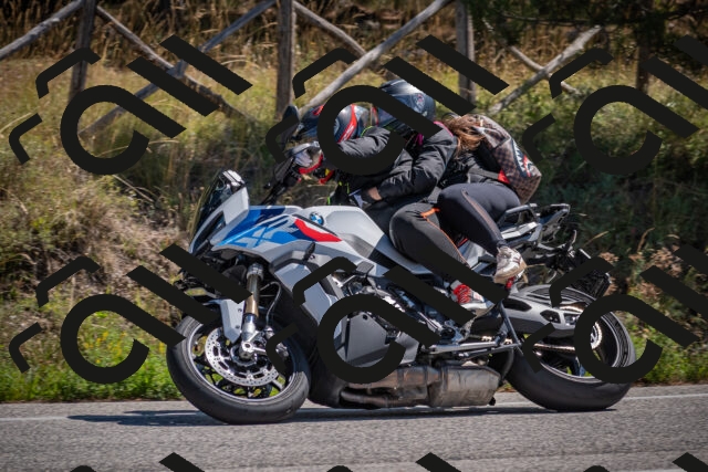 20250906122256-_5002040_am_