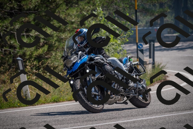 20250906122342-_5002061_am_