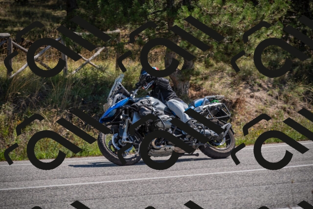 20250906122342-_5002062_am_