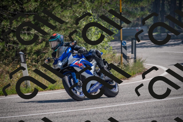 20250906122349-_5002065_am_